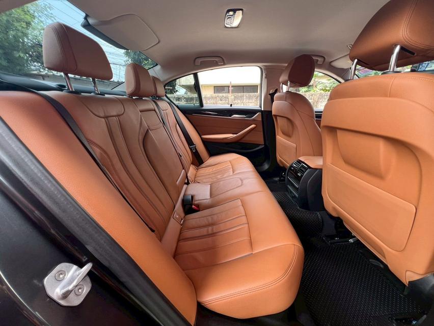 BMW SERIES 5, 530e 2.0 ELITE ปี 2019 โฉม G30 ปี17-24 สีเทา Plug-in Hybrid รูปที่ 8