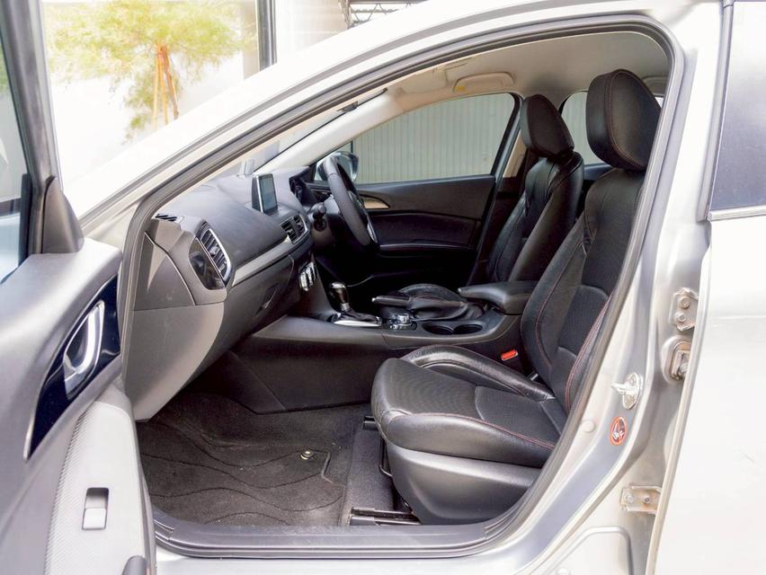 Mazda 3 2.0 S ปี 2015 15