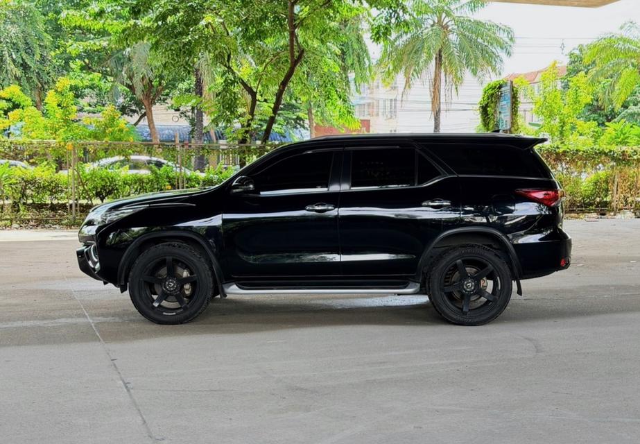 Toyota Fortuner 2.4 V auto 4x4  ปี 2018 รูปที่ 8