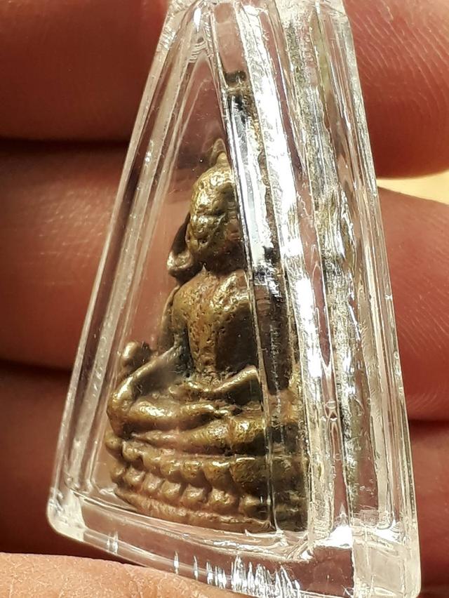 พระพุทธชินราชครึ่งซีก วัดสุทัศน์ฯ รุ่นสงครามเกาหลี ปี 2493 เนื้อทองผสมสภาพยังสวย รูปที่ 3