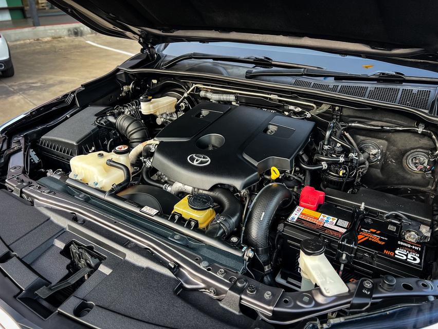 Toyota Fortuner 2.8V 4wd ปี22 16