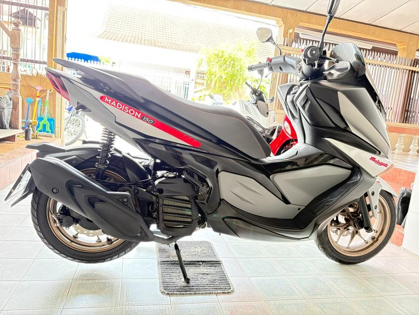 Madison150 4V โฉม2023 รถมือเดียว ใช้งานน้อย สภาพซื้อจอด มีรับประกัน จัดส่งได้ มีเก็บปลายทาง วิ่ง6000 ปลายปี67 6