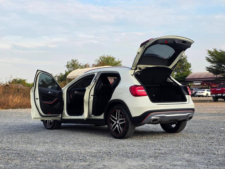 รหัสรถ NC9393 BENZ GLA200 Urban (W156) 2015 9