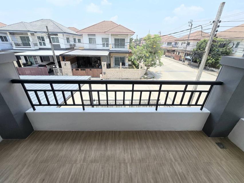 หมู่บ้านนนทวีวิลล์5 ถนนมิตรไมตรี คู้ซ้าย หนองจอก บ้านเดี่ยว2ชั้น หลังมุม 19