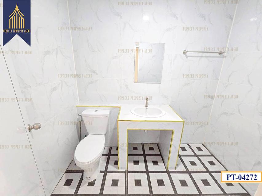 ขาย ทาวน์เฮ้าส์ ปิยะวรารมย์ ไทรน้อย ตกแต่งใหม่ ราคาย่อมเยาว์ 9