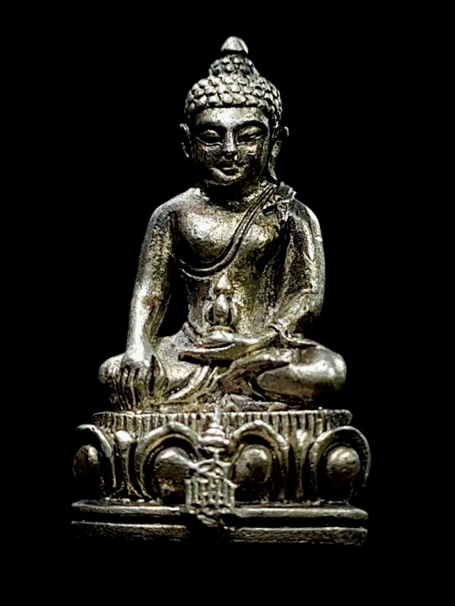 พระกริ่งราชมงคล รุ่น๑ เนื้อเงิน จ.เชียงใหม่ ปี 2533