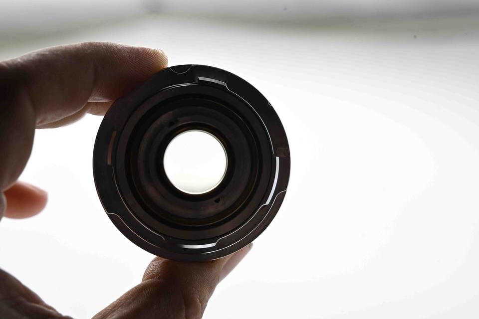 Zunow Opt Zunow-Elmo Cine 38มม.f/1.1 D Leica M mount 13