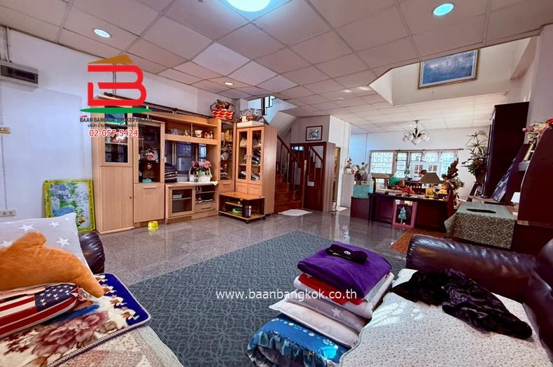 บ้านแฝด 2 ชั้น หมู่บ้านนันทนาการ์เด้น บางปลา 22 (ใกล้โรงพยาบาลจุฬารัตน์ 3 อินเตอร์) เนื้อที่ 36 ตรว. ตำบลบางปลา อำเภอบางพลี สมุทรปราการ 7