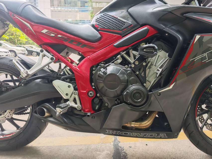 Honda CBR650F 2016 | 37,200 km | เล่มเขียวครบ รูปที่ 3