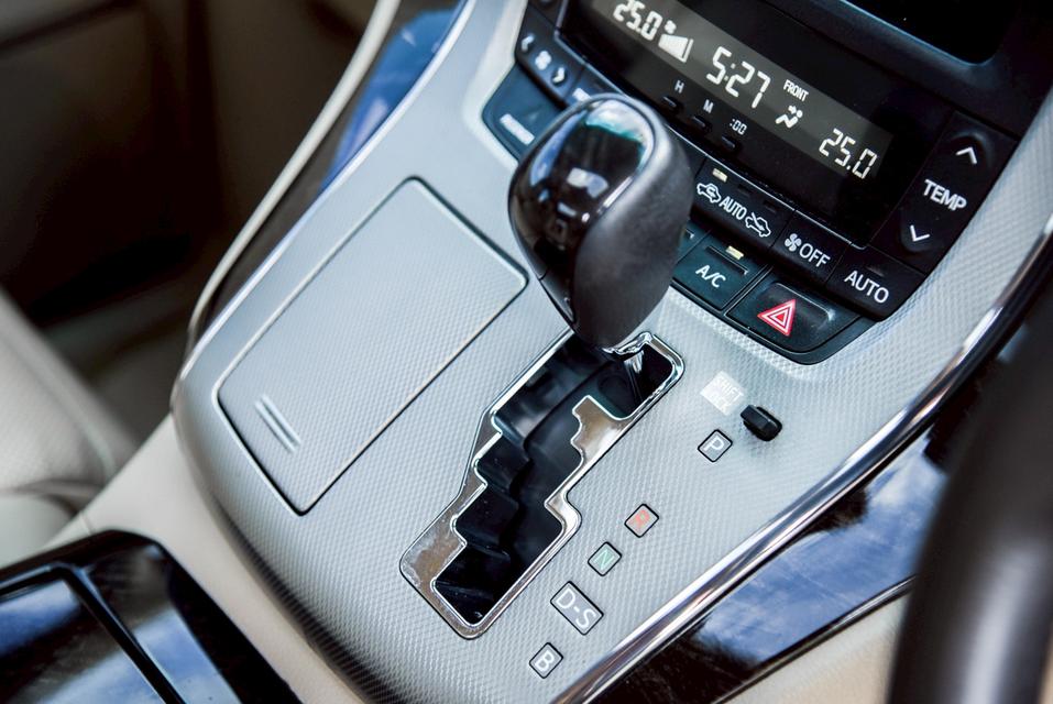 รหัสรถ CBL1845 TOYOTA ALPHARD 2.4 HYBRID E-FOUR AT 2015 17