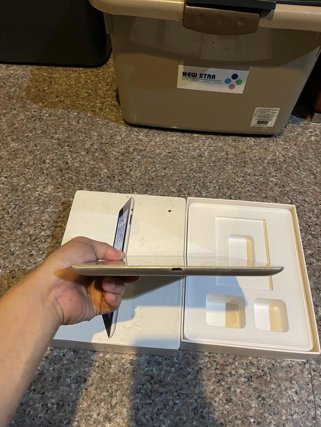 ขายiPad4สีSilver16กิ๊กWifi Celluer มีกล่อง 4