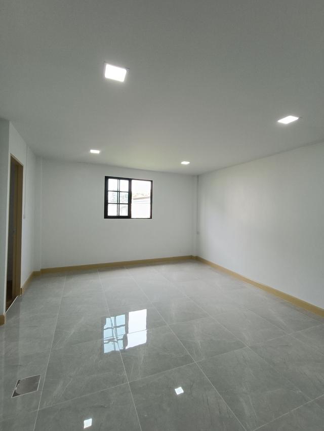 บ้านเดี่ยว หนองจอก เลียบวารี หมู่บ้านนันทวัน 5 นัดชมบ้าน 085-318-6868 คุณวา 14