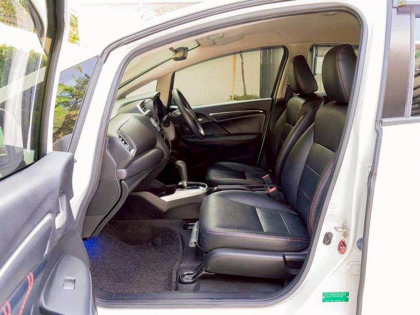 Honda jazz 1.5V+  ปีจด 2019 ♨️ #ประกันเครื่องเกียร์3ปี3หมื่นkm♨️ 8