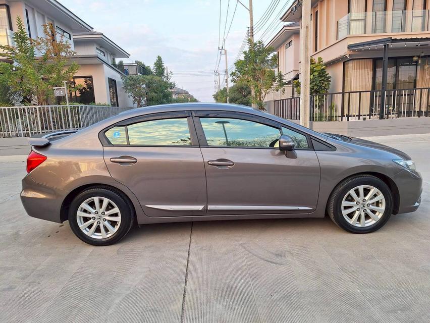 ฮอนด้าซีวิคFB 1.8E ออโต้ ปี2013 เบาะไฟฟ้า รูปที่ 4