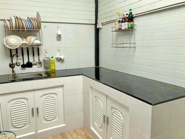 ฟิวเจอร์พาร์ค ให้เช่าคฤหาสน์ 2 ชั้น รังสิต 2.5กมม. 4ห้องนอนพร้อมเฟอร์ฯ 19ตร.วา. 190ตร.ม. 2 น้ำ กรุงเทพ รังสิต 2.9 กม.โรบ 3