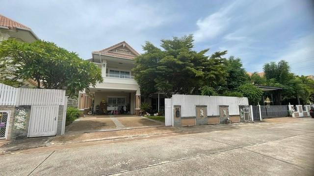 บ้านเดี่ยวแปลงใหญ่ 118 ตร.วา พร้อม สนามฟุตบอลส่วนตัว ใกล้บึงแก่นนคร ราคาเพียง 7.9 ล้านบาท 3