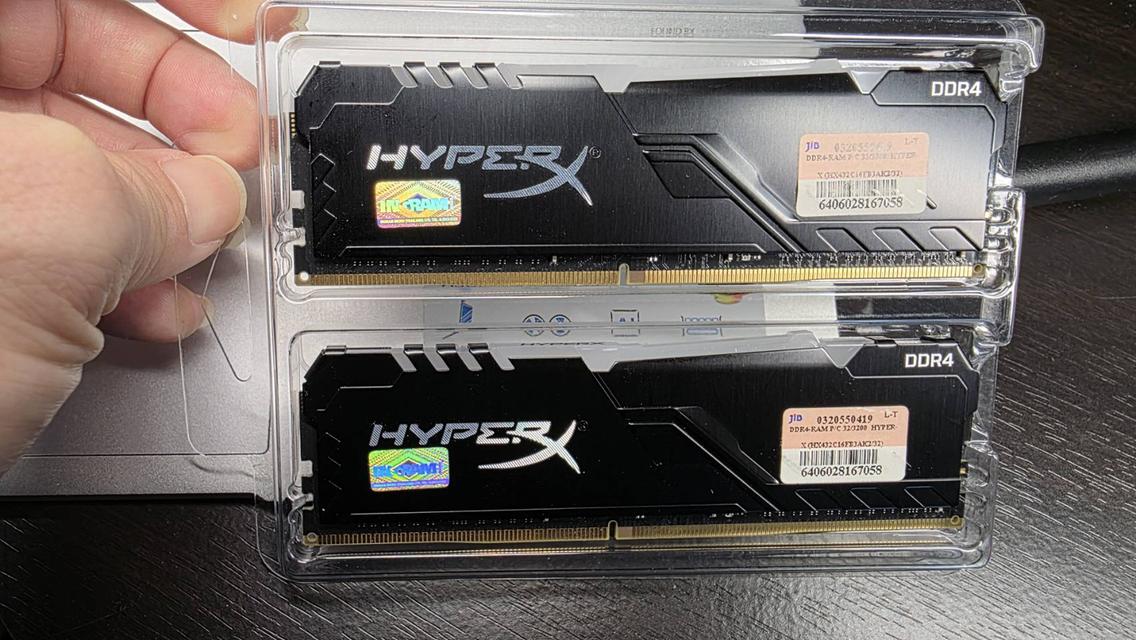RAM Kingston HyperX FURY DDR4 RGB 32GB/3200 (16x2) ประกัน LT.