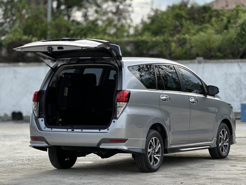 รหัสรถ PAT8890 TOYOTA INNOVA 2.8 CRYSTA ปี 2021 รูปที่ 6