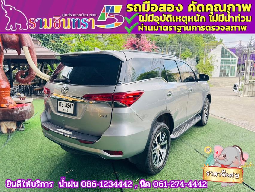 TOYOTA FORTUNER 2.8 V 4WD ปี 2018 10