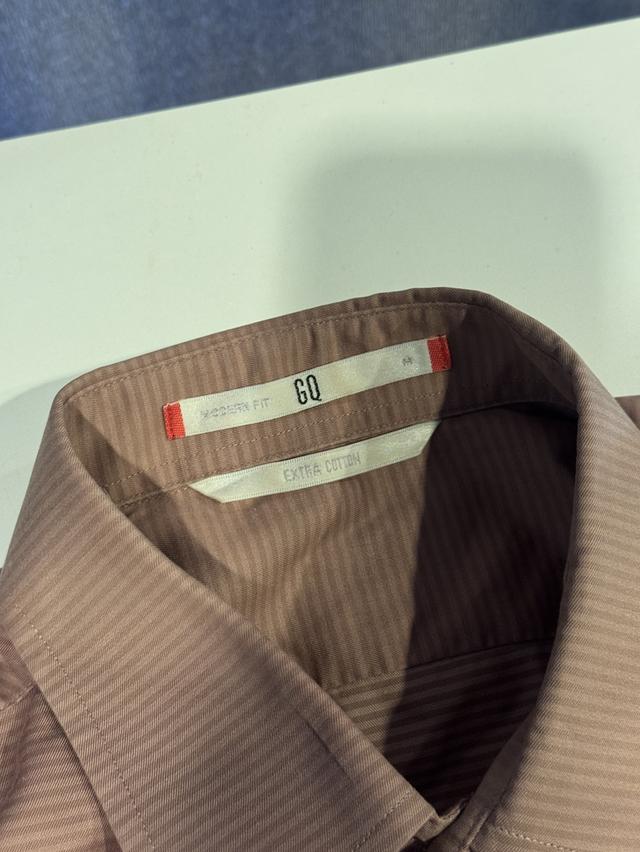 เสื้อเชิ้ต GQ (ของแท้!) แขนยาว สีโอรส ไซส์ M