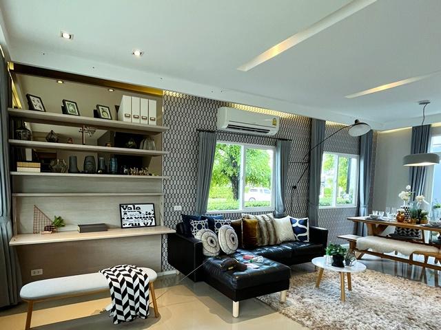 เพชรเกษม-ทวีวัฒนา เฟอร์ฯครบ กัสโต้ รร.สารสาสน์วิเทศธนบุรี 3นอน โลตัส สนามหลวง 2 800 ม. ทาวน์โฮม 2 ชั้น แปลงมุม วิวดี 30ต 2