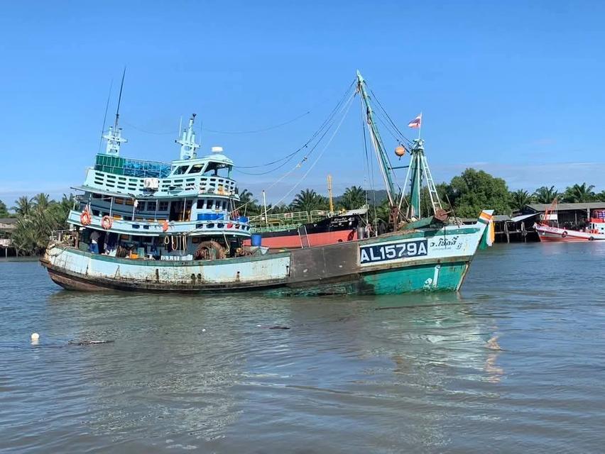 ขายเรือประมงลากคู่ กันตัง
