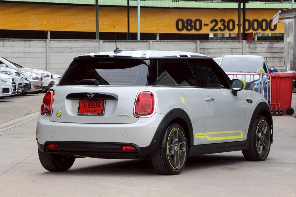 น่ารักน่าชัง Mini Cooper SE LCI 2021 ไฟฟ้า100% รถสภาพใหม่ ราคาคุ้มสุดๆ