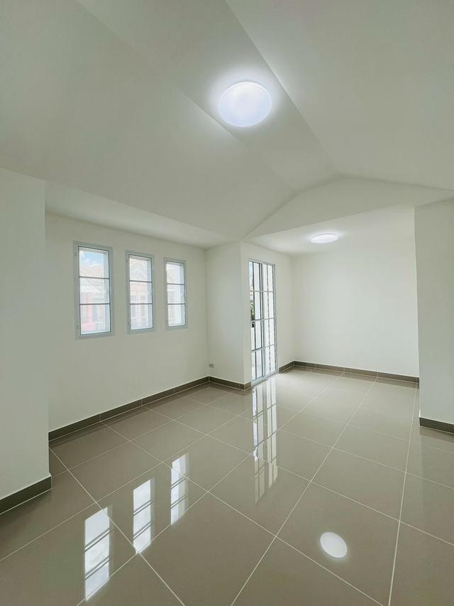 หมู่บ้านวรางกูล คลอง 3 ลำลูกกา 10