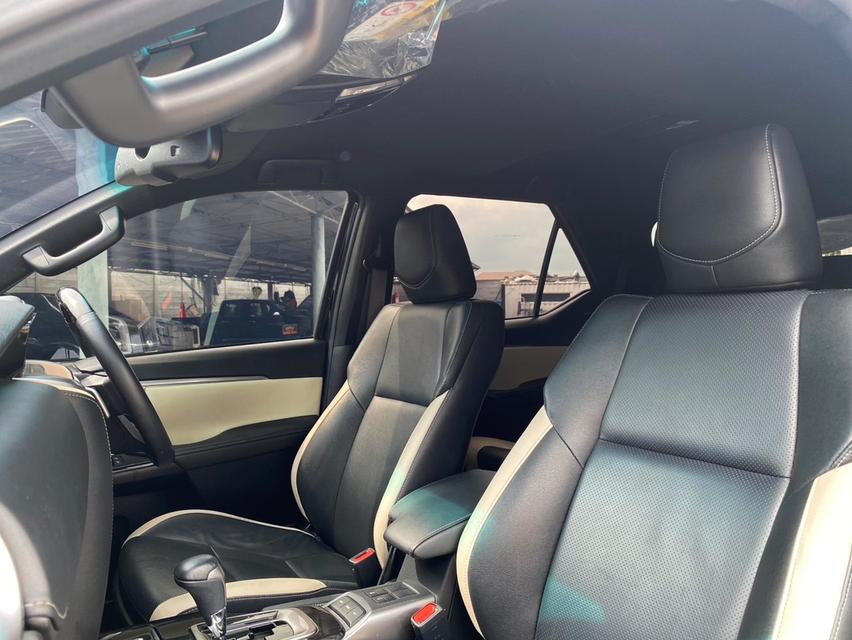 Toyota Fortuner 2.8 LEGENDER 4WD AT ปี 2021 เลขไมล์ 81,xxx km 8