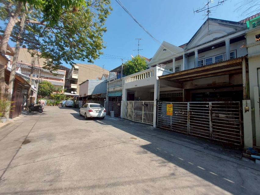 ขายบ้าน 2 ชั้น หมู่บ้านศีขริน ซอยรามคำแหง24 แยก30 3