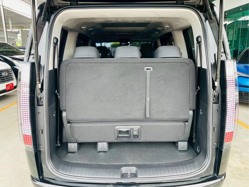 Hyundai Staria Premium 2022 19