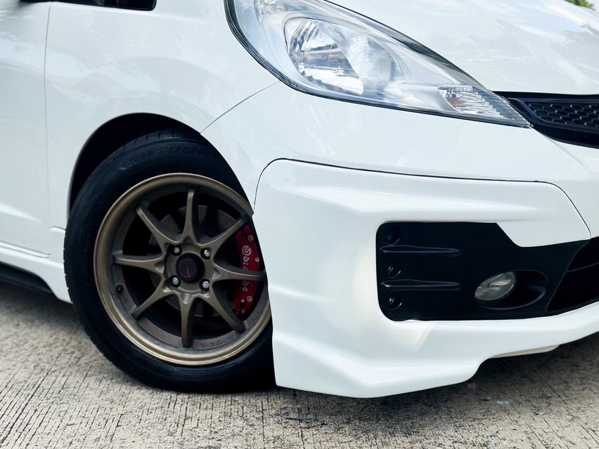 รหัสรถ AVA8021 🇯🇵 Honda Jazz 1.5 SV Top สุด ปี 2013 6