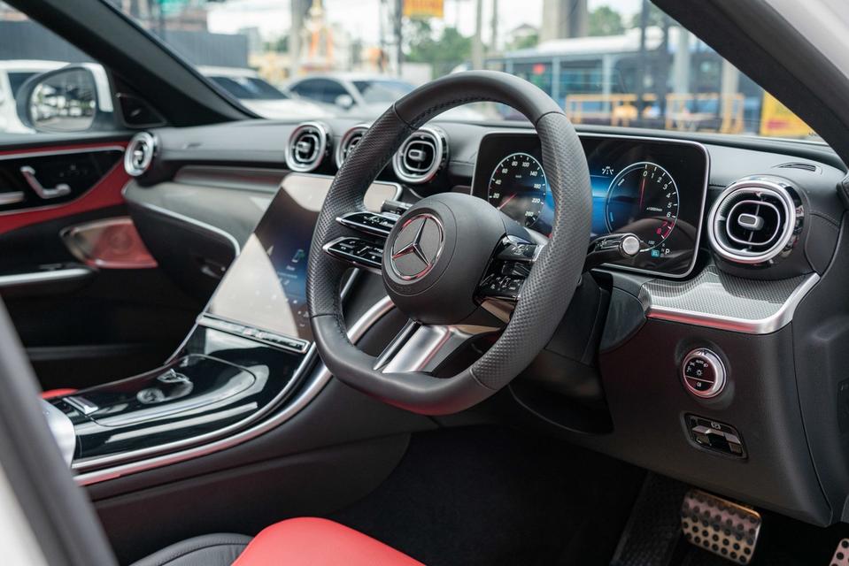 (แจ้งรหัสรถ NP2112) รุ่นรถ : BENZ C350e AMG DYNAMICปีรถ : 2024 รูปที่ 15