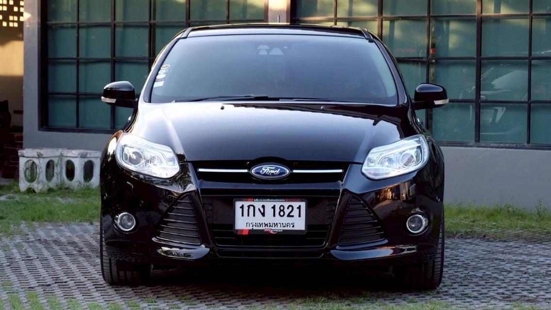 รหัสรถ KN1821 FORD FOCUS 5ประตู 2.0 TOP ปี2012 มีซันรูฟ 2