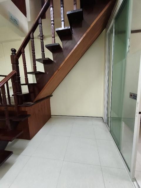 ขาย ให้เช่า อาคาร 2 ชั้นครึ่ง ย่านสามเสน ซอยวัดตรีทศเทพ เขตพระนคร ถนนประชาธิปไตย ถนนวิสุทธิกษัตริย์ ถนนพระราม 8 ใกล้วัดตรีทศเทพ 400 เมตร วัดบวรนิเวศวิ 6