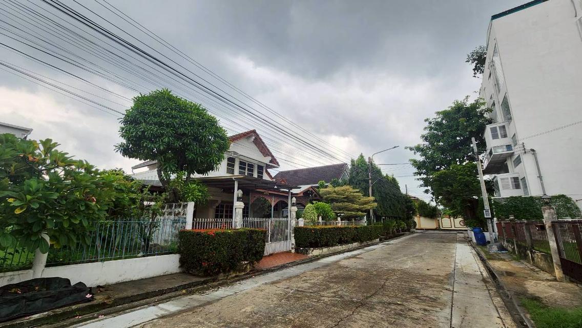 ขายด่วน บ้านเดี่ยว 2 ชั้น ม.ชวนชื่นบางเขน เนื้อ71.8 ตรว. 3นอน 2 น้ำ ภายในเล่นระดับ ถูก 2
