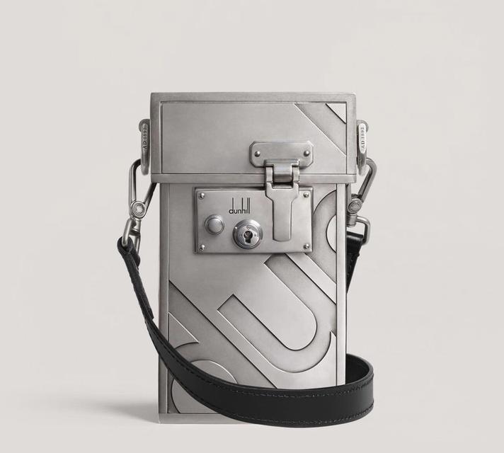 กระเป๋า Dunhill lock bag Silver. Limited edition