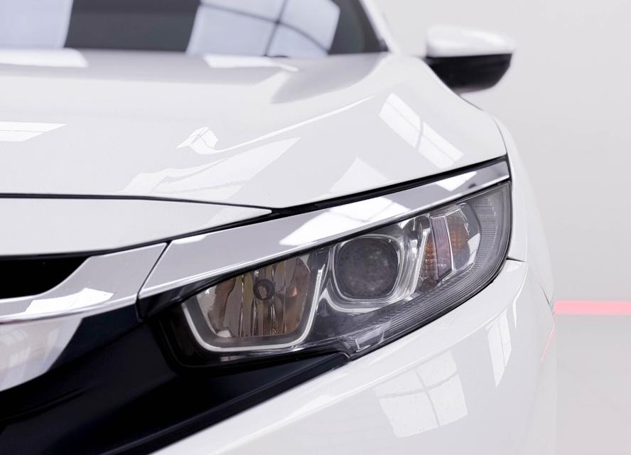 HONDA CIVIC 1.8 E FCเกียร์ AT ปี 2016 สีขาวเลข​ไมล์ 372,077 กมราคา 319,000 บาทโทร 0929699899 6B240 รูปที่ 8