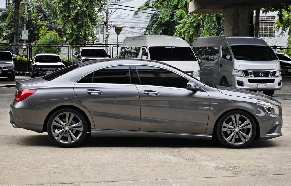 Mercedes Benz CLA 200 W117 ปี 2016 จด 2017  4