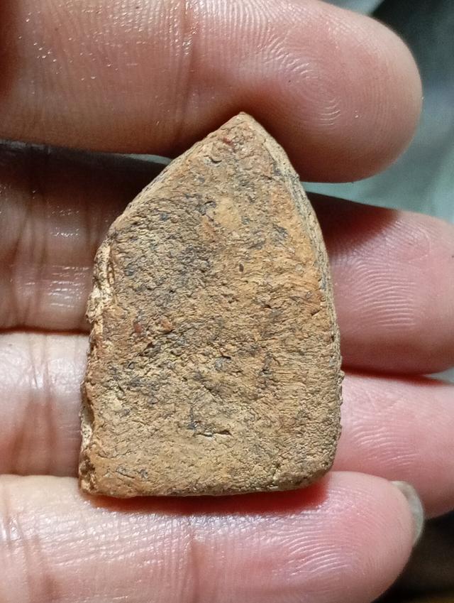 เปิด พระขุนแผนบ้านกร่าง พรายคู่ตัดเดียว พิมพ์เศียรกลมพอมีหน้าตา ชอบทักได้ครับ รูปที่ 6