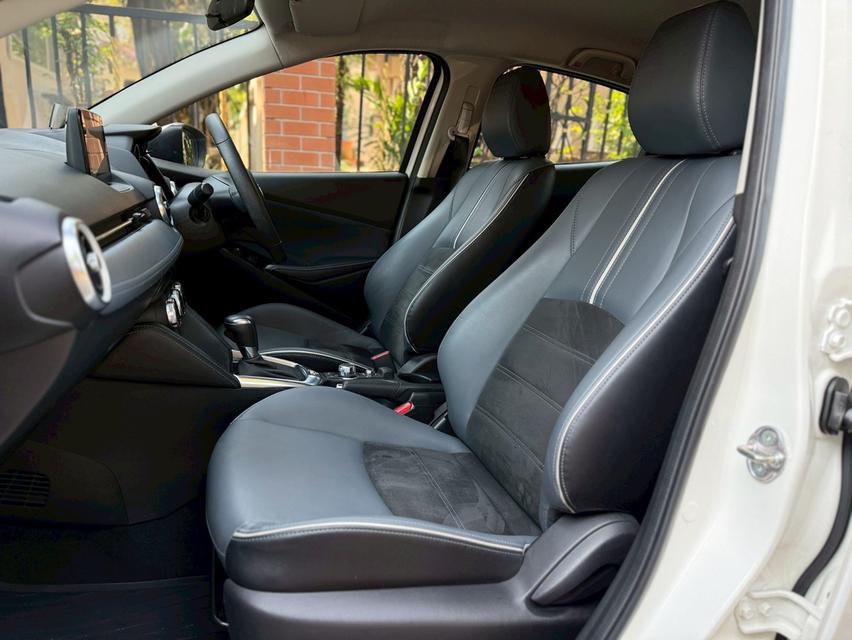 รหัสรถ PJP53 2020 MAZDA 2 1.3 S Leather 16