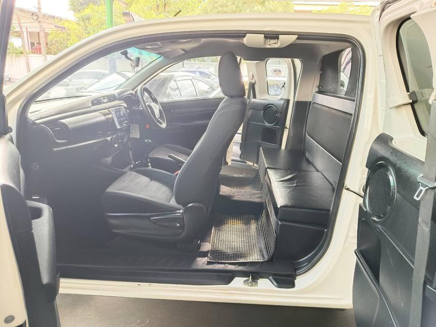 รูปหลัก Toyota Revo 2.4 Entry Smart Cab Z edition สีขาว ปี 2019