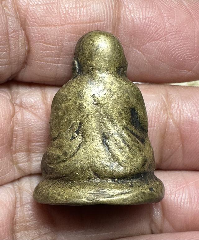 รูปหล่อล.พ.เงิน พิมพ์ขี้ตาสามชาย พระผ่านการบูชา พร้อมกรอบ 8