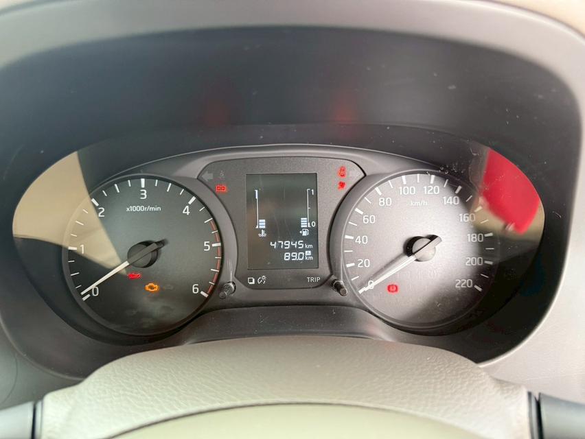 NISSAN NAVARA NP300 2.5 E KINGCAB ปี2021 9