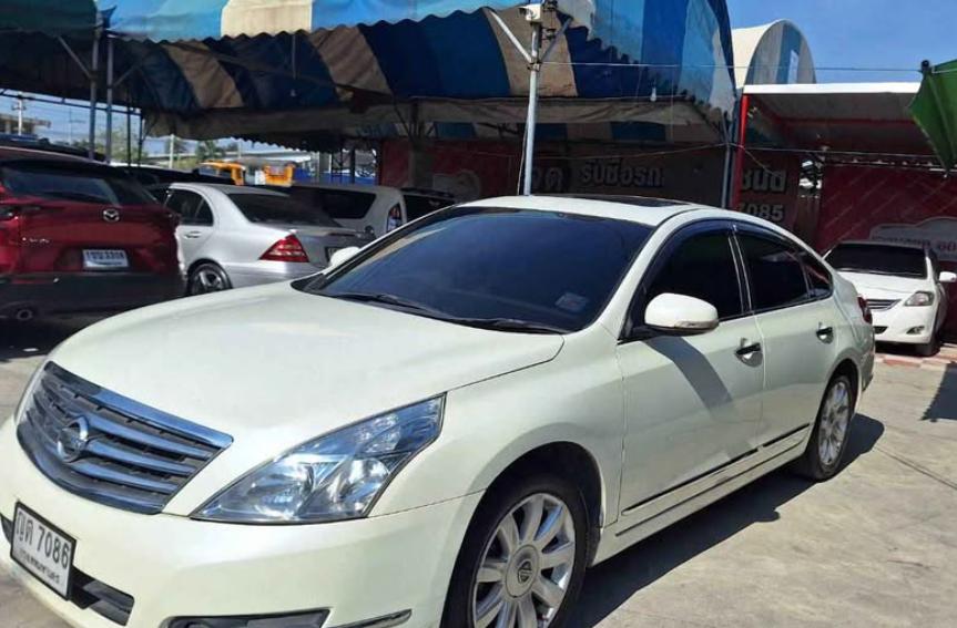 ขาย NISSAN TEANA สีขาว 2