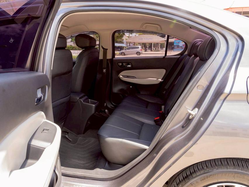ขาย Honda City  1.0SV ปี22 16