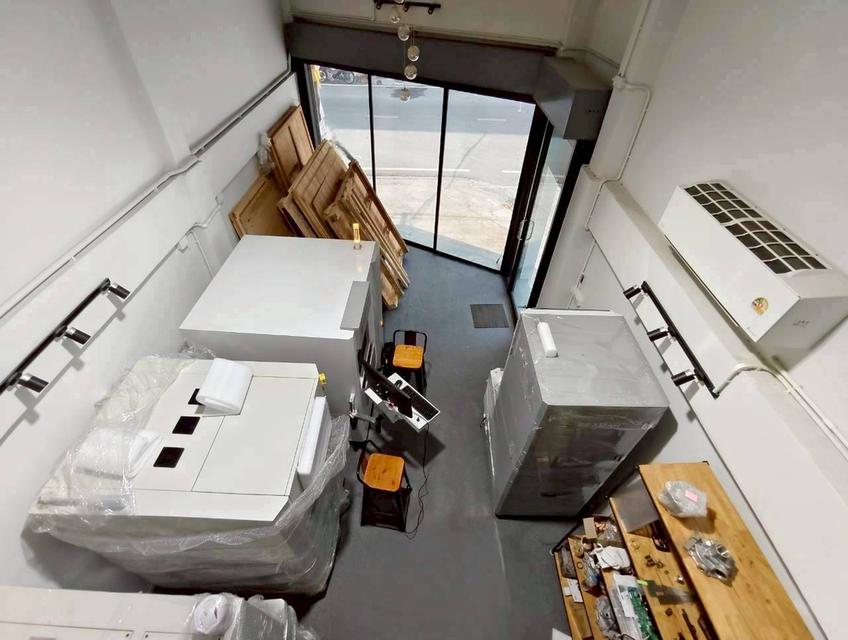 ขายด่วน! อาคารพาณิชย์ 4 ชั้นครึ่ง รีโนเวทใหม่ทั้งหลัง หมู่บ้านบางพลีนิเวศน์  พร้อมเฟอร์นิเจอร์ (หลังมุม)  บางพลี-กิ่งแก้ว เหมาะอยู่อาศัย ทำออฟฟิศ 7