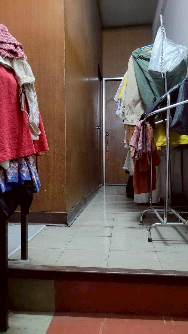 ขายอาคารพาณิชย์ 3.5 ชั้น มีดาดฟ้า ถนนประชาอุทิศ แขวงห้วยขวาง เขตห้วยขวาง กรุงเทพฯ 8