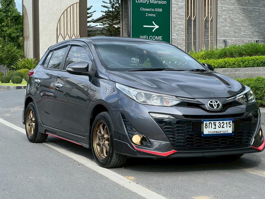 ฟรีดาวน์ Yaris Hatchback รุ่น G รถบ้านมือเดียว เช็กศูนย์ตลอด