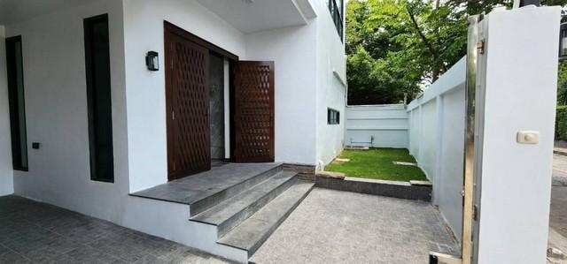 PB5379 ให้เช่าบ้านเดี่ยวหลังใหญ่ ซอยปรีดีพนมยงค์ เขตวัฒนา เหมาะอยู่อาศัยหรือทำออฟฟิศ  พื้นที่ใช้สอย 730ตารางเมตร 2